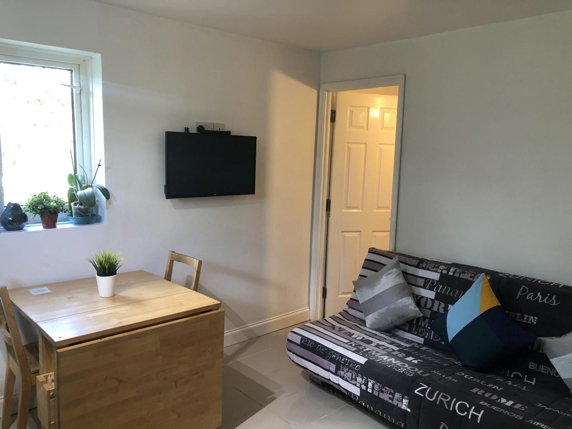 Guest house Apple House Heathrow Airport